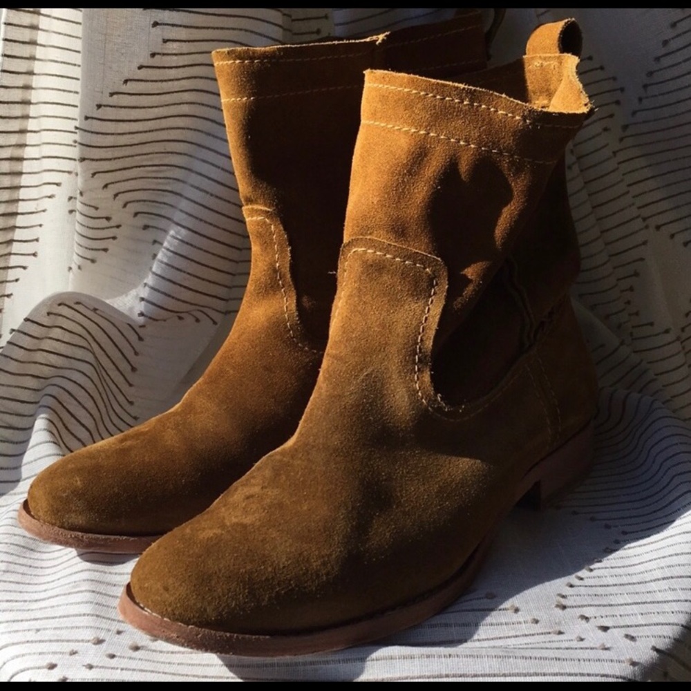 *Closing Closet* Frye Cara slouch boots